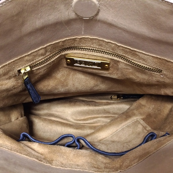 Be & D Celia Colorblock Shoulder Bag - Picture 2 of 7